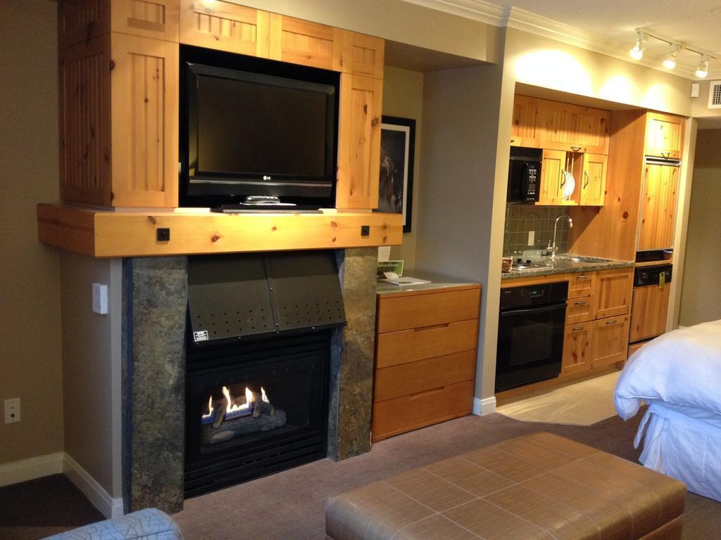 Aparthotel The Westin By Latour Whistler Zimmer foto